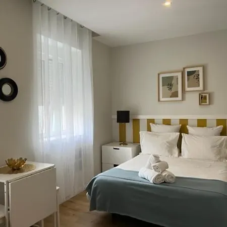 Charming Studio Apartment In Campolide - 2F Lisbon Exterior photo